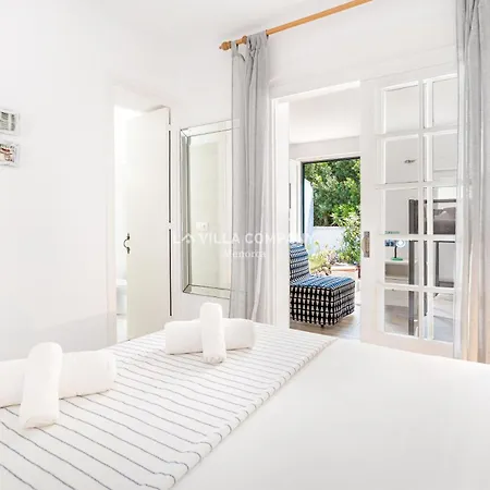 Hua Hin By La Company *